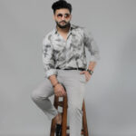 gray-leaf-and-cloud-print-sit